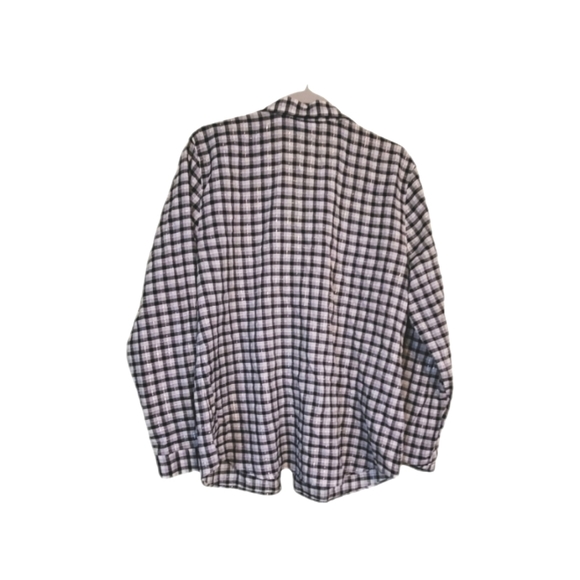LIZ Claiborne Black, white and Gray Checked Blouse. - Picture 4 of 5